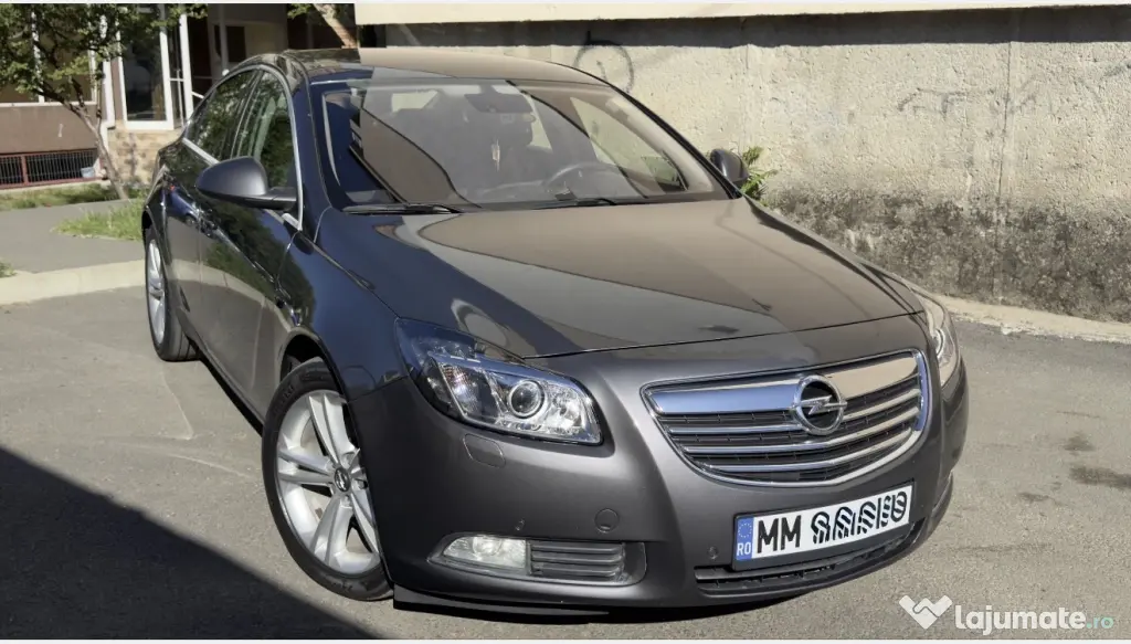 OPEL Insignia 2011
