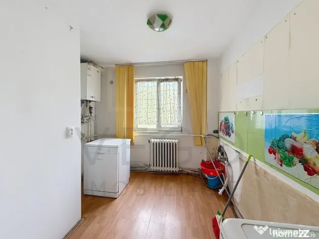 Apartament 4 camere decomandate la 2395 eur/mp in Mănăștu