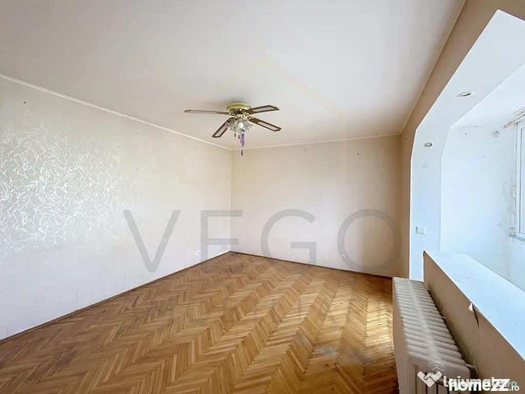 Apartament 4 camere decomandate la 2395 eur/mp in Mănăștu