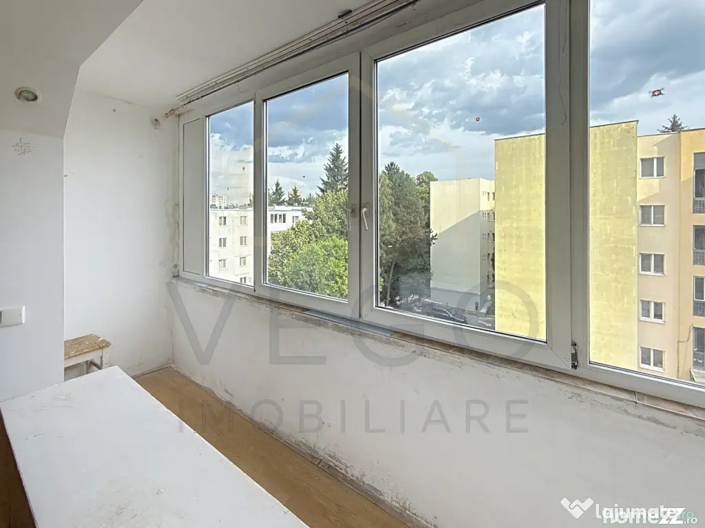 Apartament 4 camere decomandate la 2395 eur/mp in Mănăștu