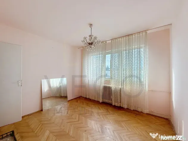 Apartament 4 camere decomandate la 2395 eur/mp in Mănăștu