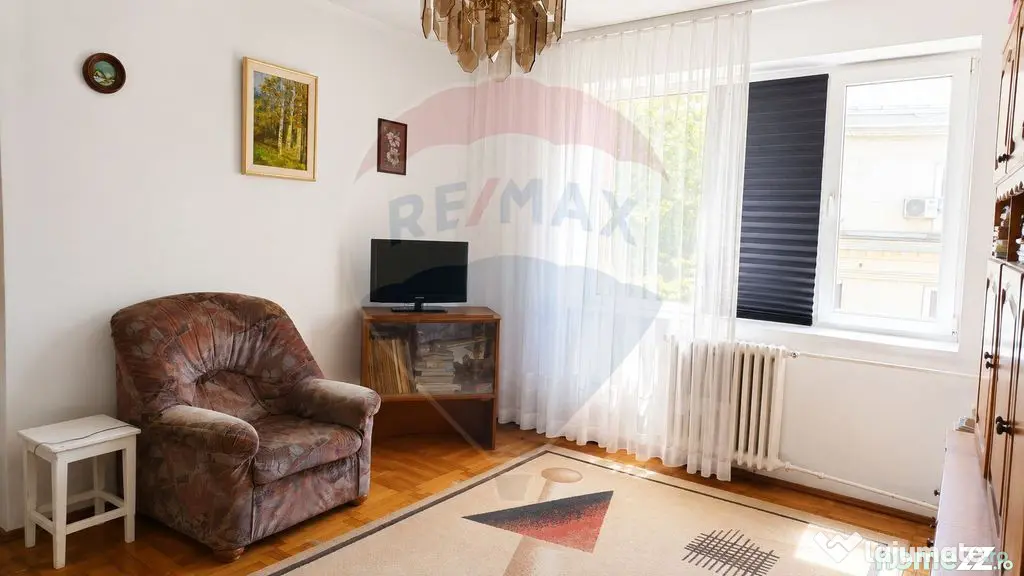 3 camere | 61 mp | Vizavi de Gara de Nord | Etaj 4 | Vede...