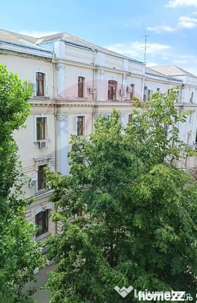 3 camere | 61 mp | Vizavi de Gara de Nord | Etaj 4 | Vede...