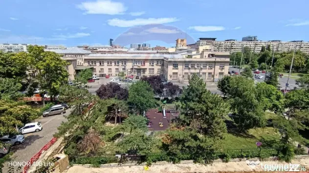 3 camere | 61 mp | Vizavi de Gara de Nord | Etaj 4 | Vede...