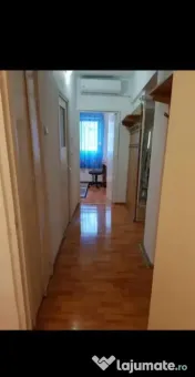 Vand apartament cu 3 camere 