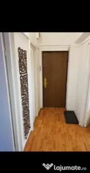 Vand apartament cu 3 camere 