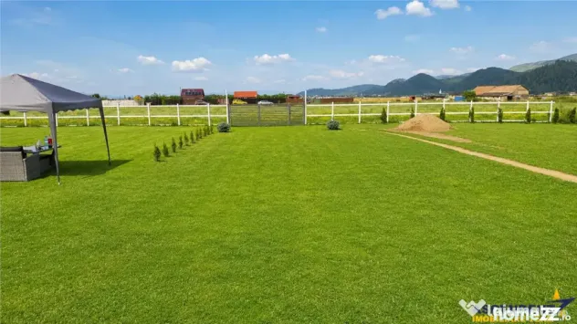 Cabana moderna, teren 1.640 mp, foisor, gratar, atmosfera de