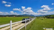 Cabana moderna, teren 1.640 mp, foisor, gratar, atmosfera de