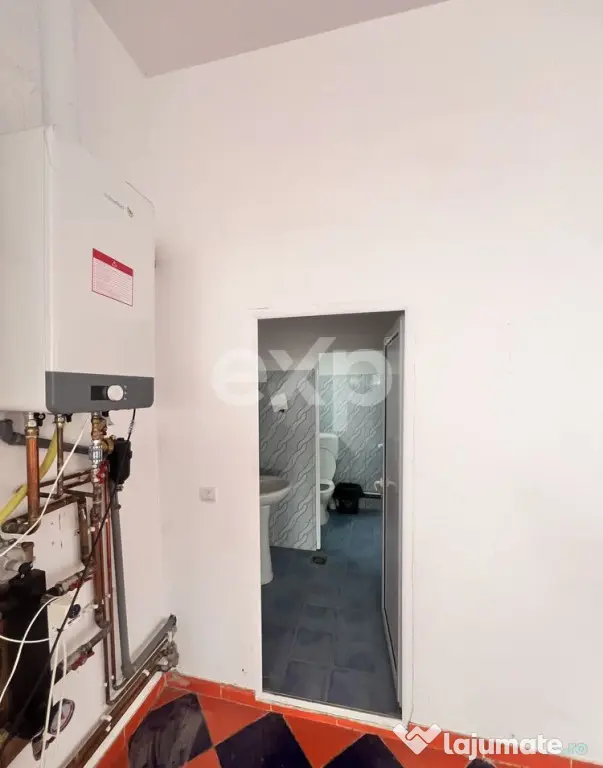 De inchiriat spatiu comercial, hale depozitare, birouri