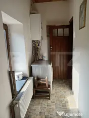 Casă complet renovată, 3 camere, teren 3800 mp – comuna 