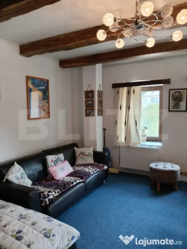 Casă complet renovată, 3 camere, teren 3800 mp – comuna