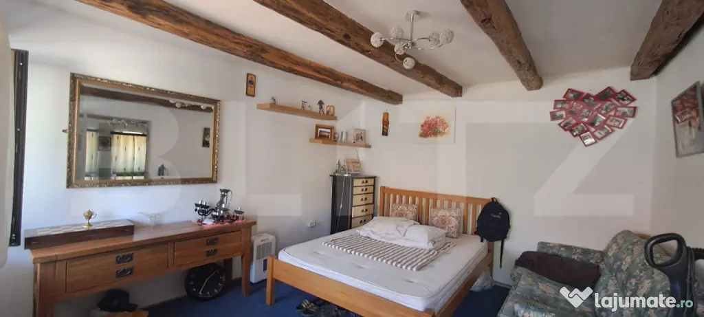 Casă complet renovată, 3 camere, teren 3800 mp – comuna