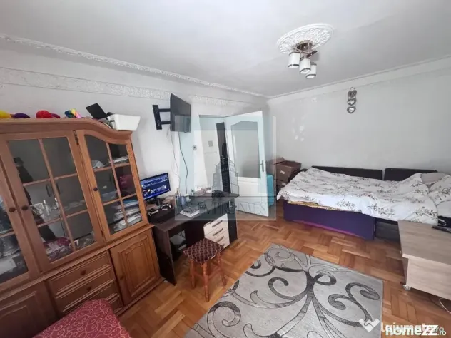 Apartament 2 camere de vânzare – Tractorul, str. Bronz... - Brasov (Brasov)