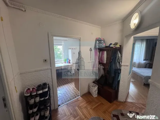 Apartament 2 camere de vânzare – Tractorul, str. Bronz... - Brasov (Brasov)