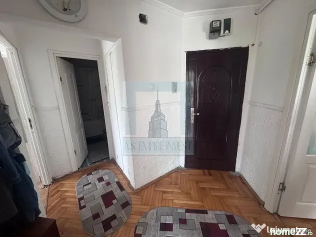 Apartament 2 camere de vânzare – Tractorul, str. Bronz... - Brasov (Brasov)