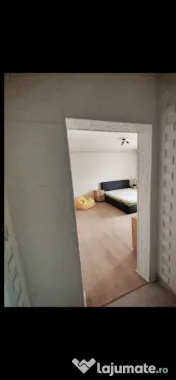 Brancoveanu etaj 8 decomandat 
