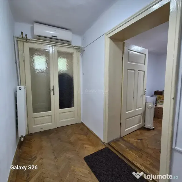 Casa 3 cam zona Armeneasca- Mosilor, str. Toamnei