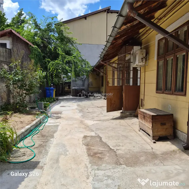 Casa 3 cam zona Armeneasca- Mosilor, str. Toamnei