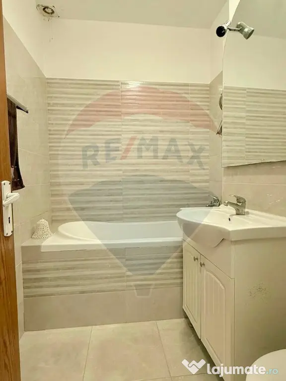 Apartament cu 2 camere de vânzare în zona Drumul Taberei