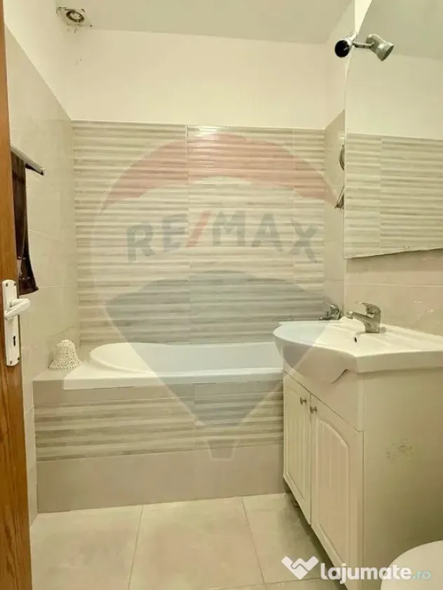 Apartament cu 2 camere de vânzare în zona Drumul Taberei