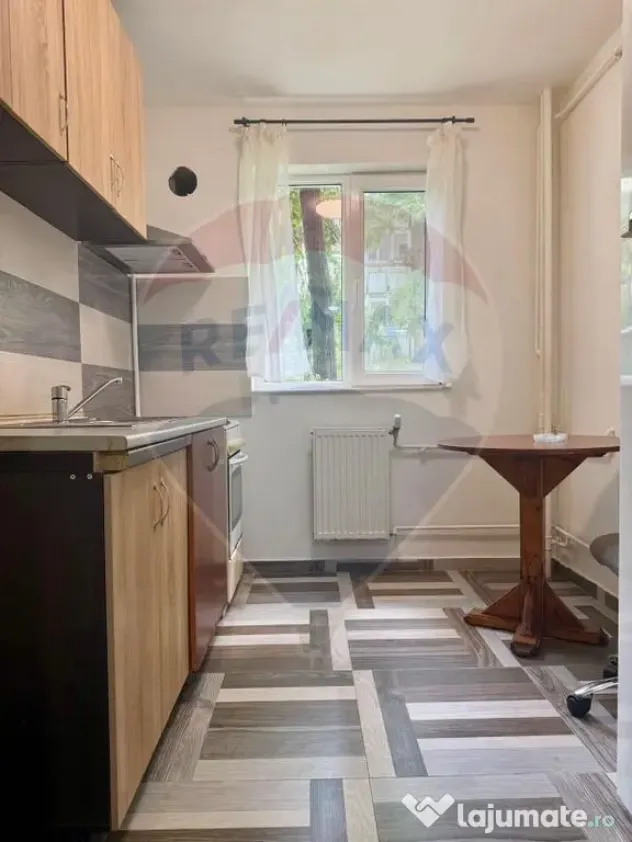 Apartament cu 2 camere de vânzare în zona Drumul Taberei