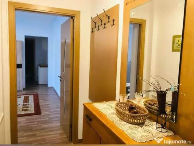 Proprietar inchiriez apartament 2 camere lângă Piața Astra