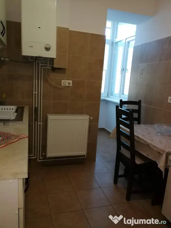 Proprietar inchiriez apartament 2 camere lângă Piața Astra