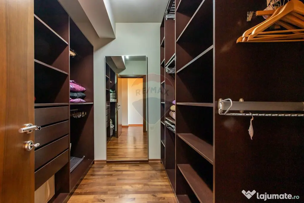 Vila premium de vanzare Balotesti/ piscina/ ponton/ desch...