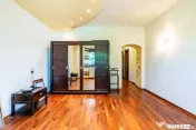 Vila premium de vanzare Balotesti/ piscina/ ponton/ desch... 