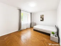 Garsoniera decomandata, spatioasa, in bloc de apartamente, zona Triaj!