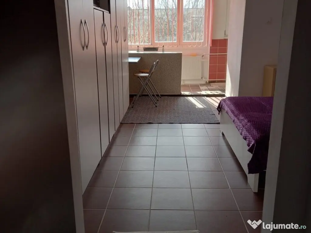 Piata sudului brancoveanu etaj 4