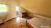 Pensiune moderna 12 camere 4600 mp Valea Avrigului