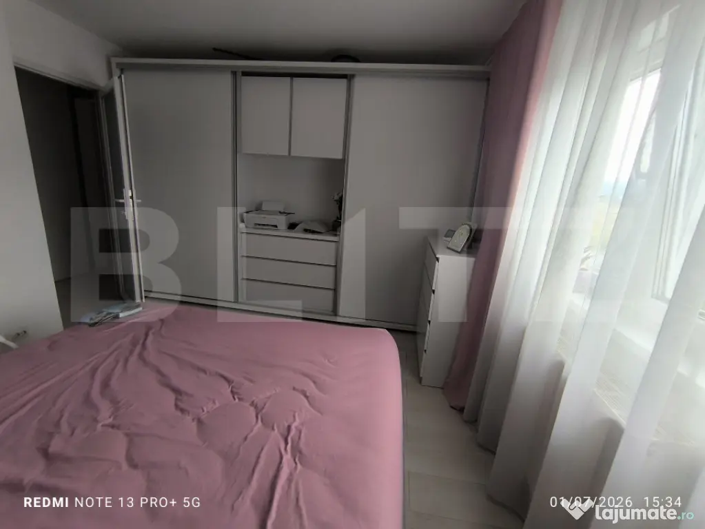 Apartament cu 2 camere, 2 parcari, curte+foisor