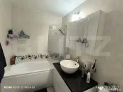 Apartament cu 2 camere, 2 parcari, curte+foisor