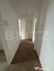 Apartament cu 3 camere, 62 mp, zona Vest