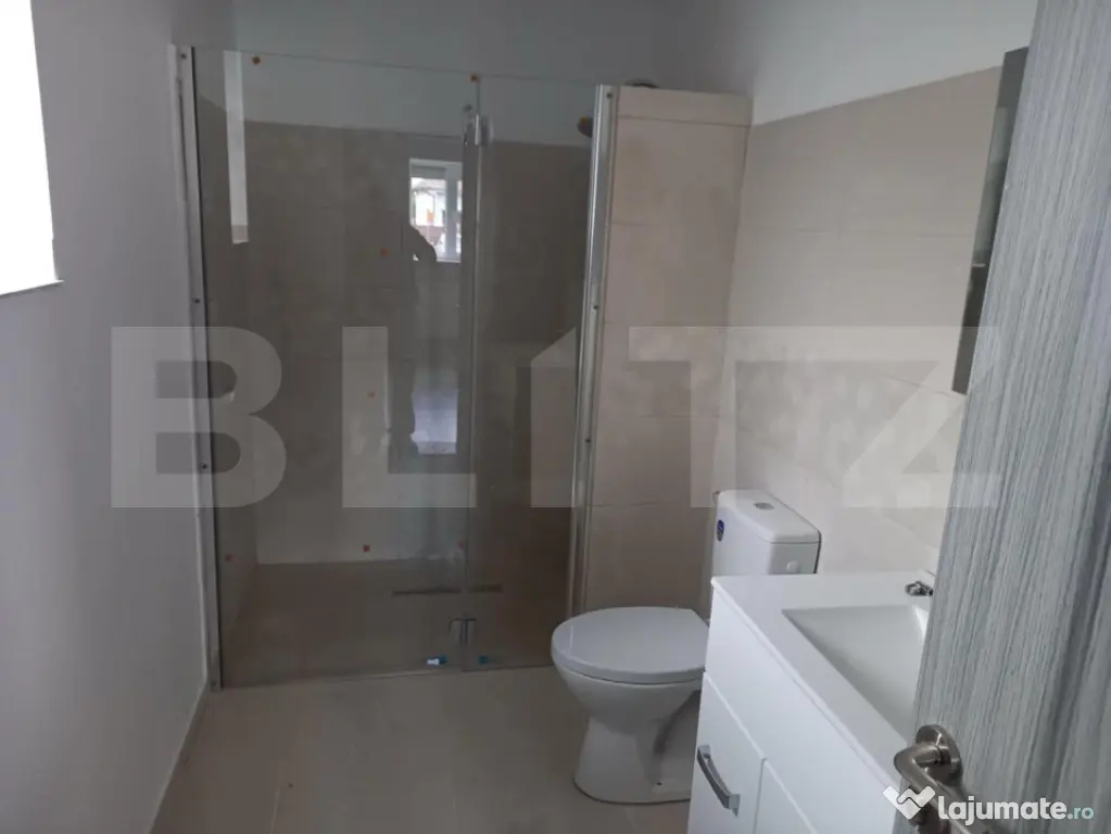 Casă renovată în sat Berecuța, 2 imobile, teren 1500 mp