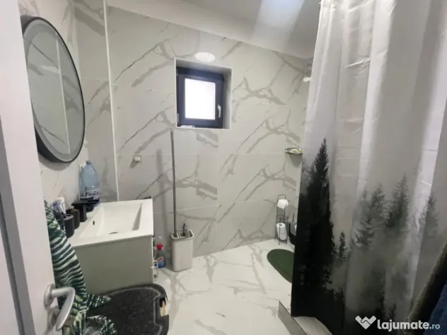 Apartament 3 camere | Gradina proprie 30 mp | Intrare separa