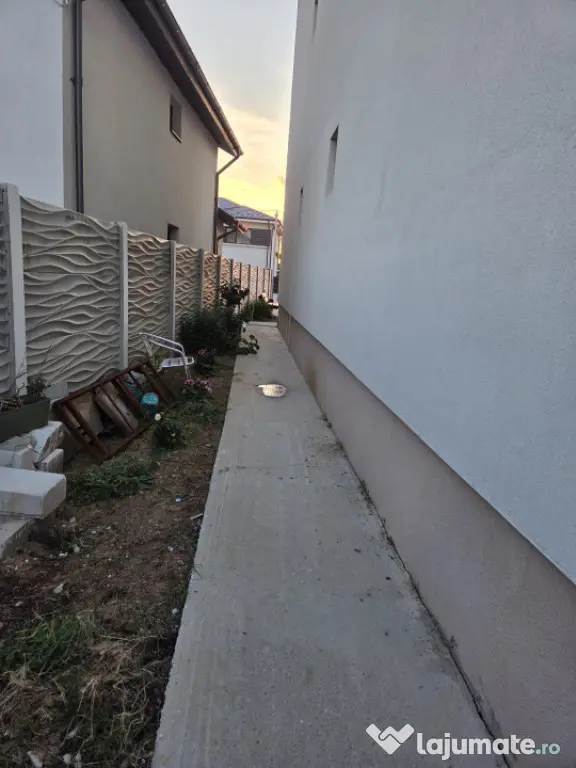Apartament 3 camere | Gradina proprie 30 mp | Intrare separa