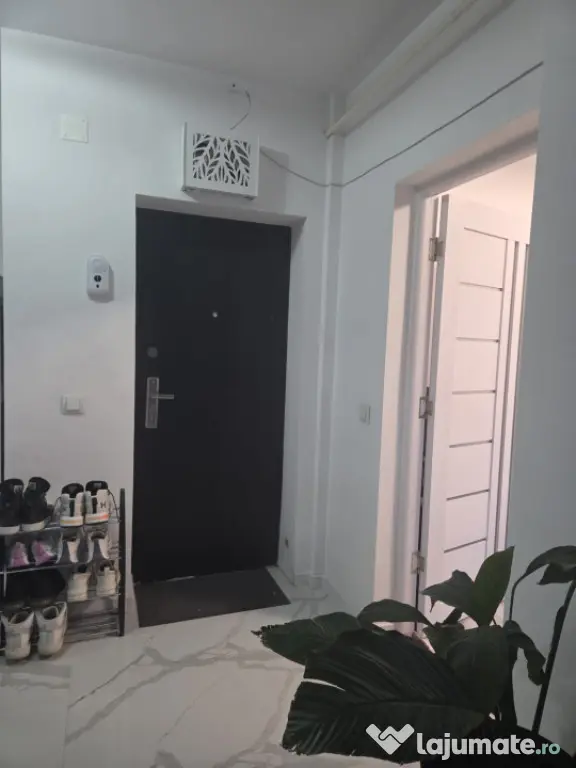 Apartament 3 camere | Gradina proprie 30 mp | Intrare separa