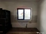 Casă tradițională cu lucrări recente de întreținere...