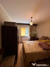 Apartament 4 camere de vânzare în Poarta 6, etaj intermedi