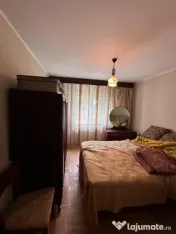 Apartament 4 camere de vânzare în Poarta 6, etaj intermedi