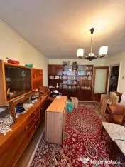 Apartament 4 camere de vânzare în Poarta 6, etaj intermedi