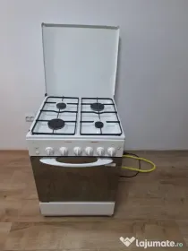 Aragaz pe gaz, alb, patru arzatoare