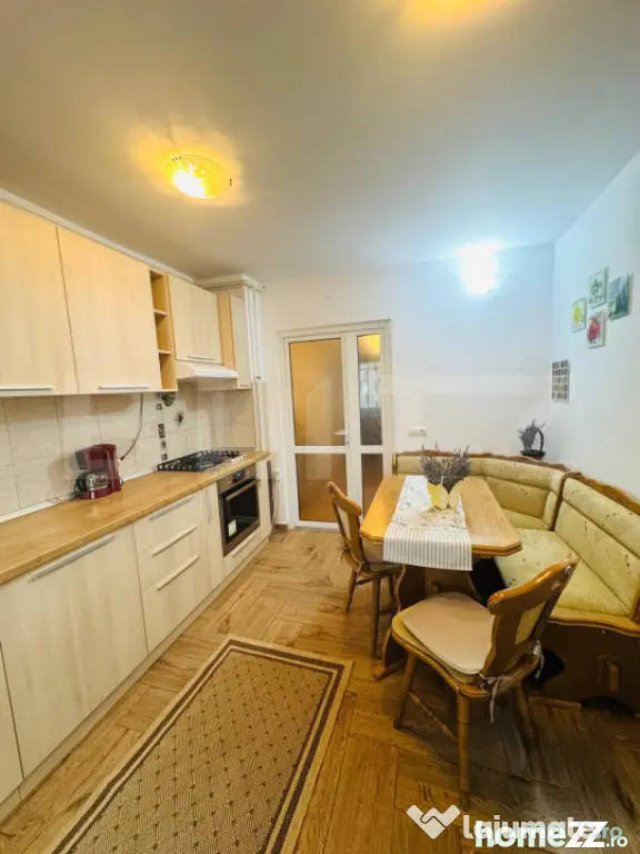 Apartament de vanzare, 2 camere, 56 mp - Brasov