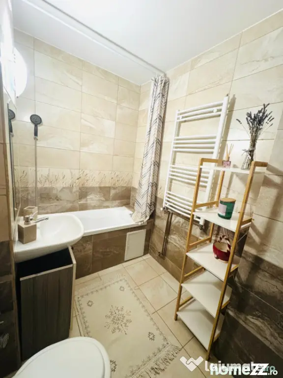 Apartament de vanzare, 2 camere, 56 mp - Brasov