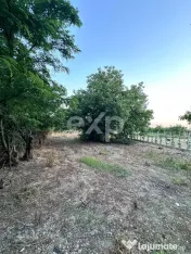 Teren intravilan de vânzare – Aleea Mănăstirii 2.400 m