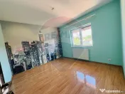 Casă / Vilă cu 11 camere de vânzare Bulevardul Gheorgh...