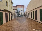 Casă / Vilă cu 11 camere de vânzare Bulevardul Gheorgh...