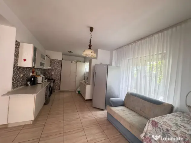 Casă de vânzare în Lazu – Agigea | Vilă P+M, 4 camere,